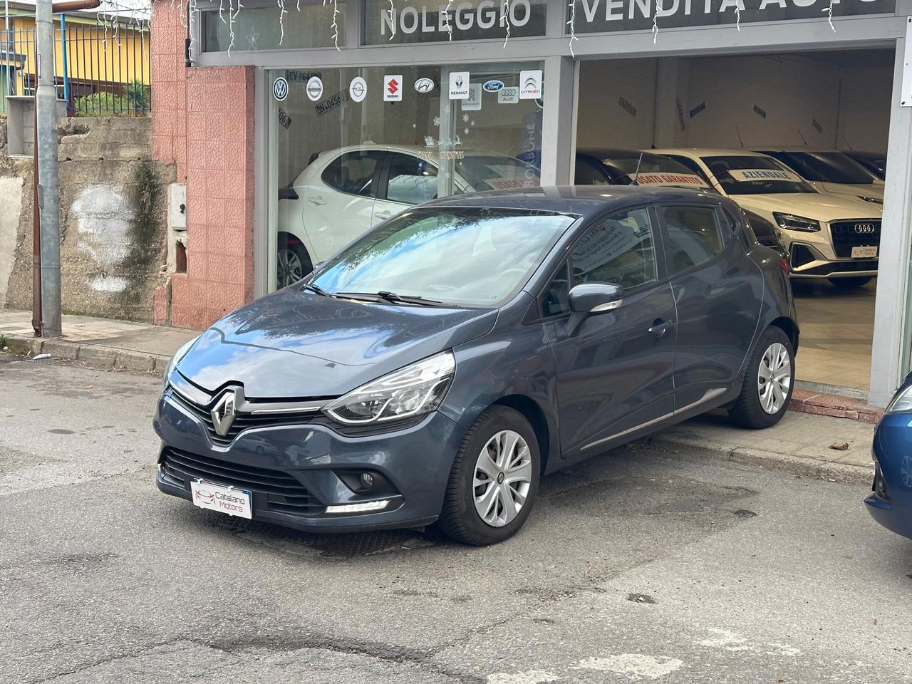 Renault Clio TCe 12V 75 CV 5 porte Moschino Zen