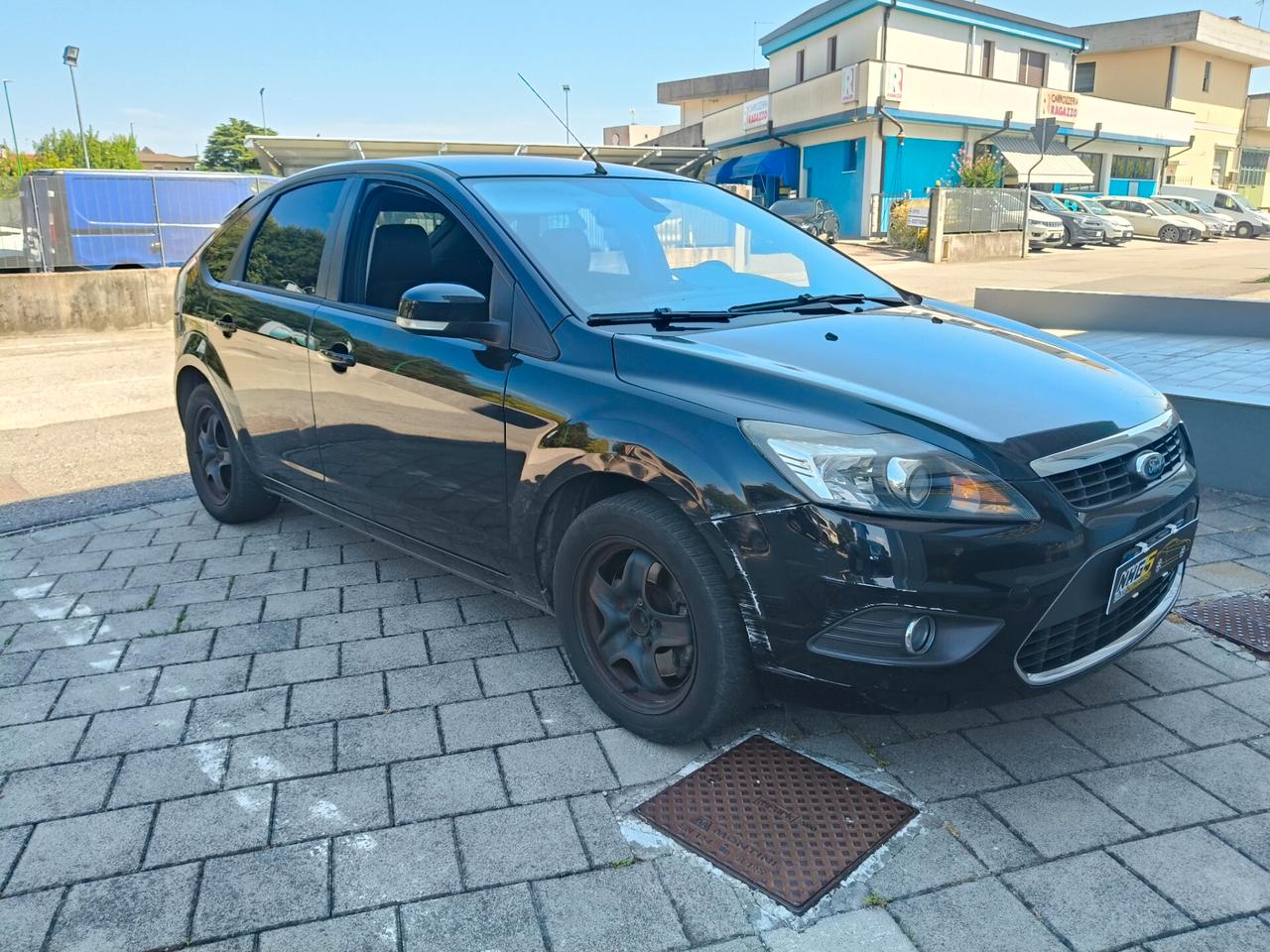 Ford Focus 2.0 (145CV) 5p. Bz.- GPL Tit.