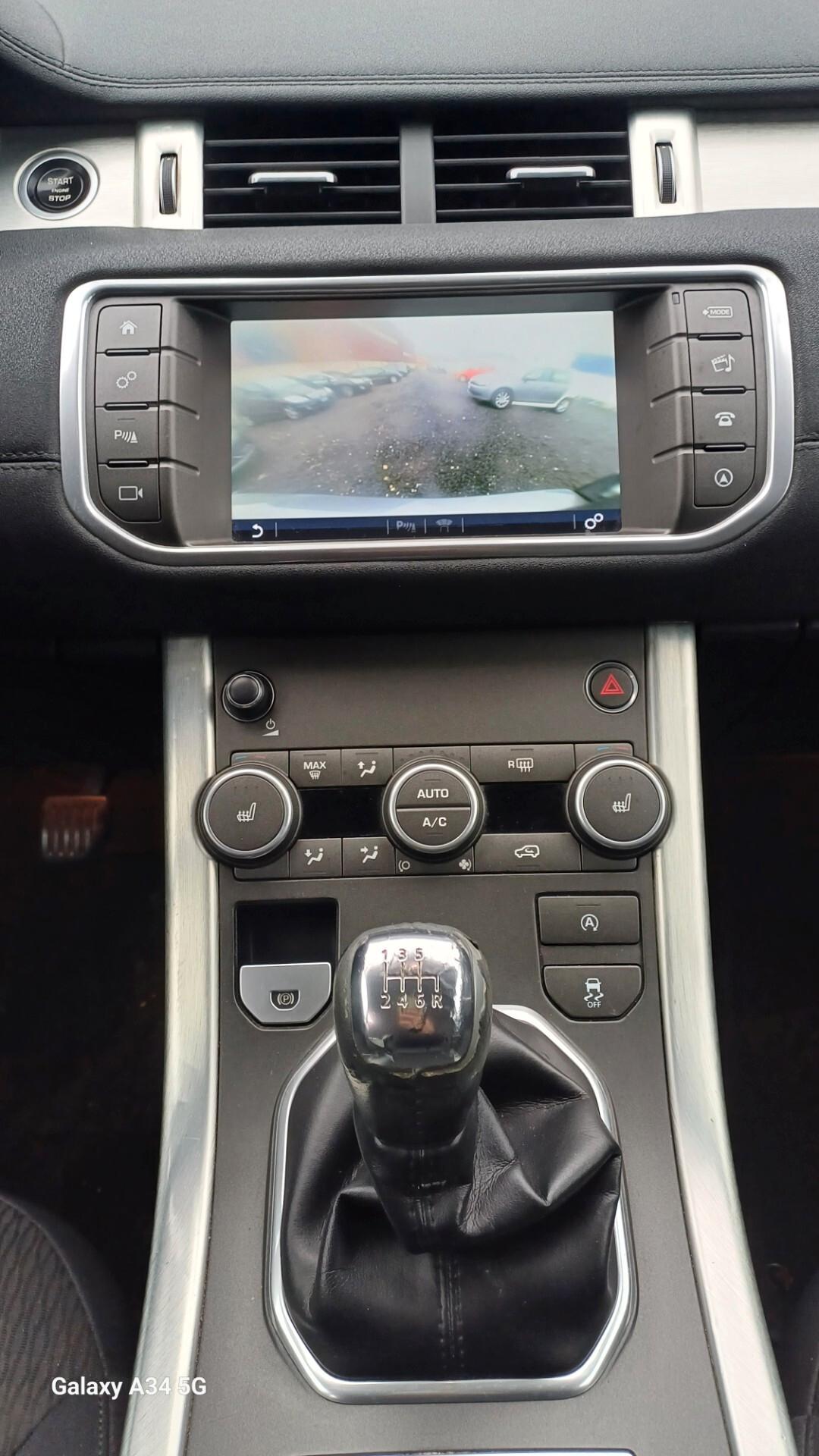 Land Rover Range Evoque 2.0 eD4 5p. Urban Attitude Edition