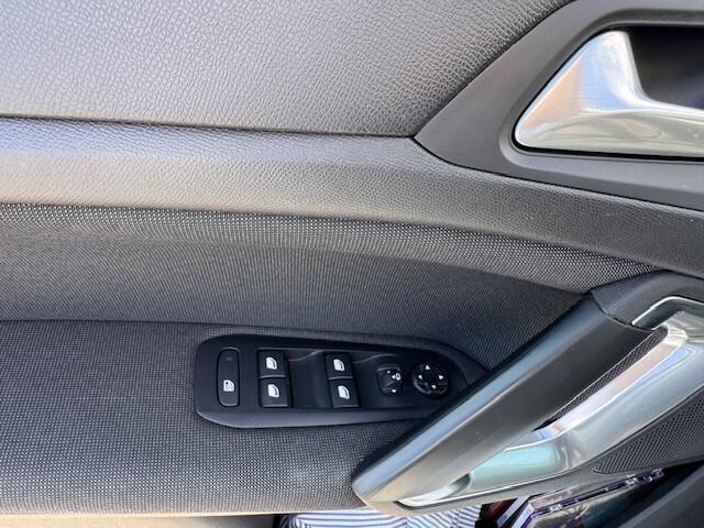 Peugeot 308 BlueHDi 120 S&S EAT6 SW Active