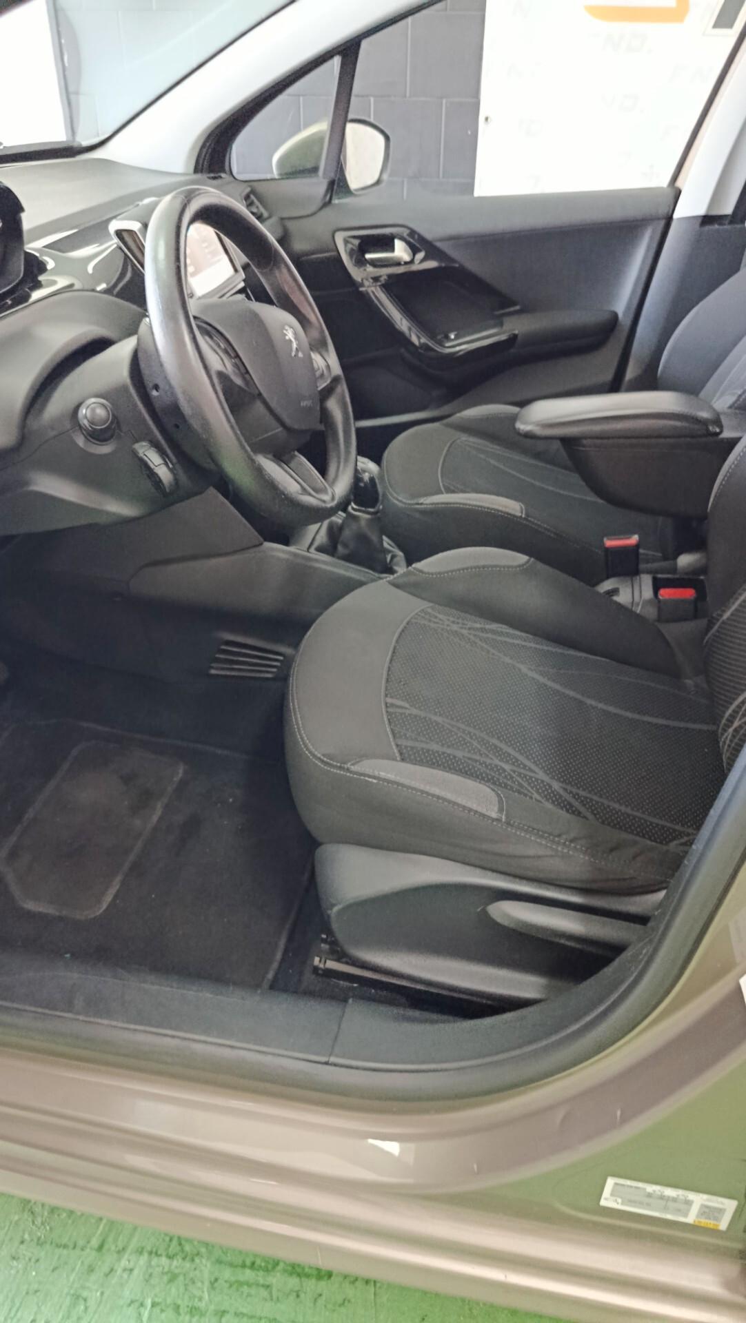 Peugeot 208 1.2 VTi 82 CV 5 porte Allure
