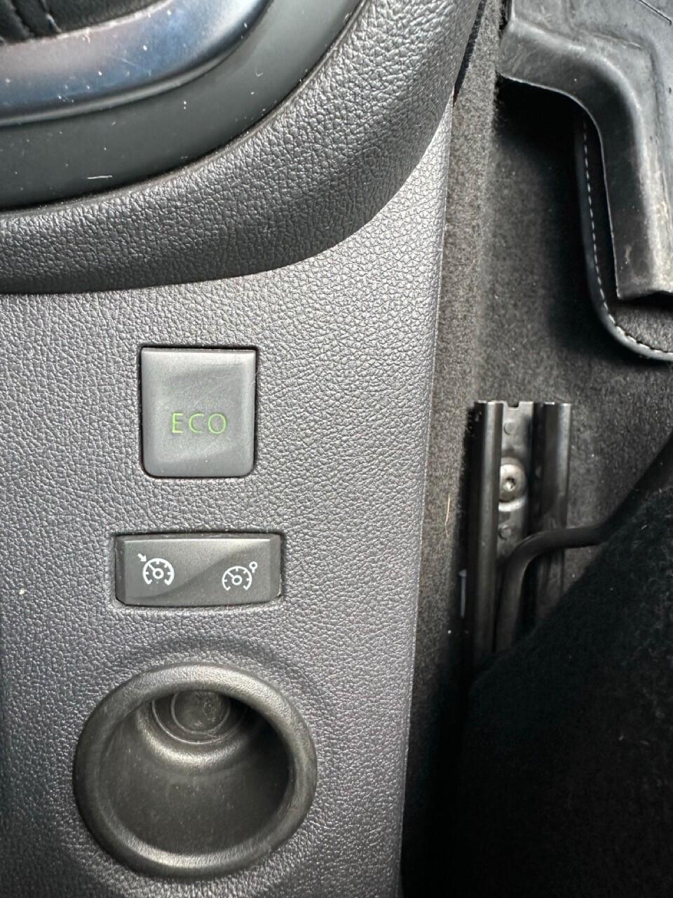 Renault Captur dCi 8V 90 CV EDC Sport Edition2