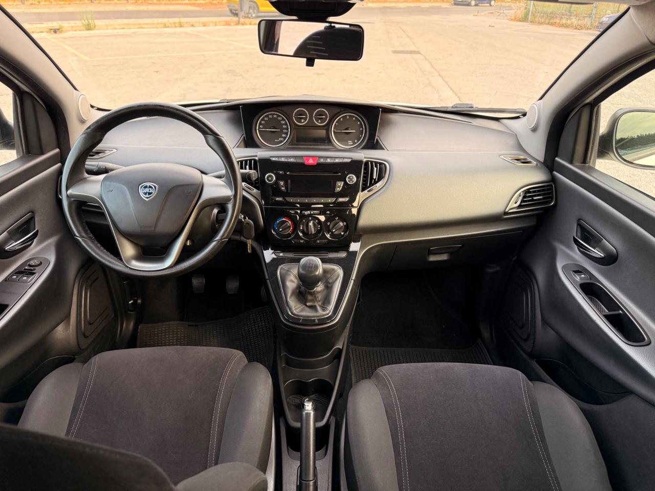 Lancia Ypsilon GARANZIA 12 MESI