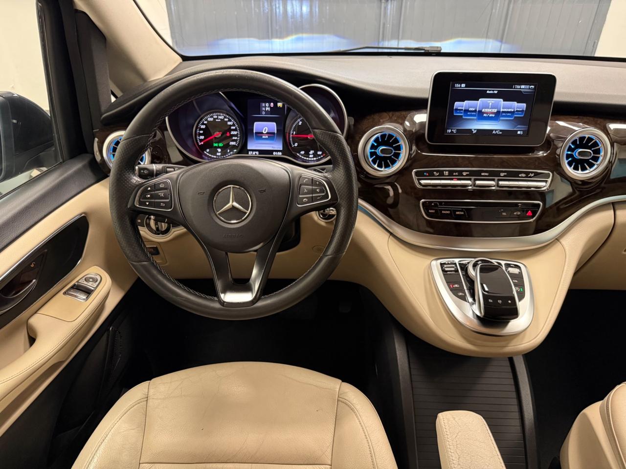 Mercedes-benz V 220 d Premium Extralong