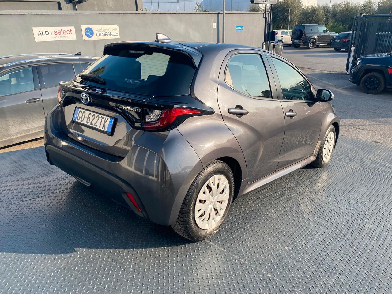 Toyota Yaris 1.5 Hybrid 5 porte Business