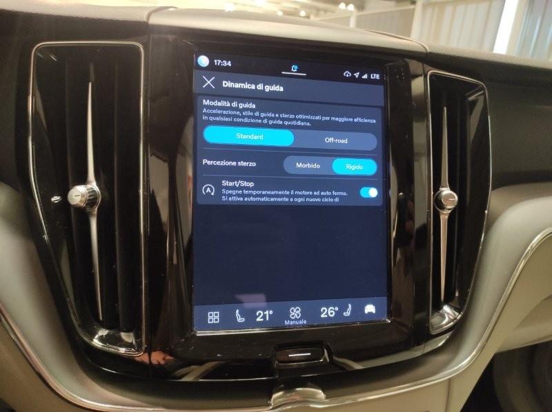 VOLVO XC60 (2017-->) - XC60 B4 (d) automatico Core
