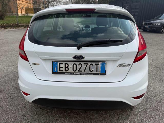 FORD Fiesta 1.4 TDCi 68CV 5p Titanium senza lavoro da fare