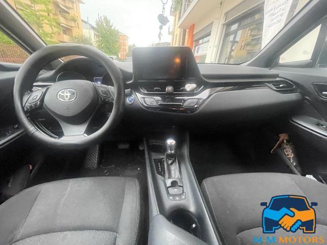 TOYOTA C-HR 1.8 Hybrid E-CVT Style