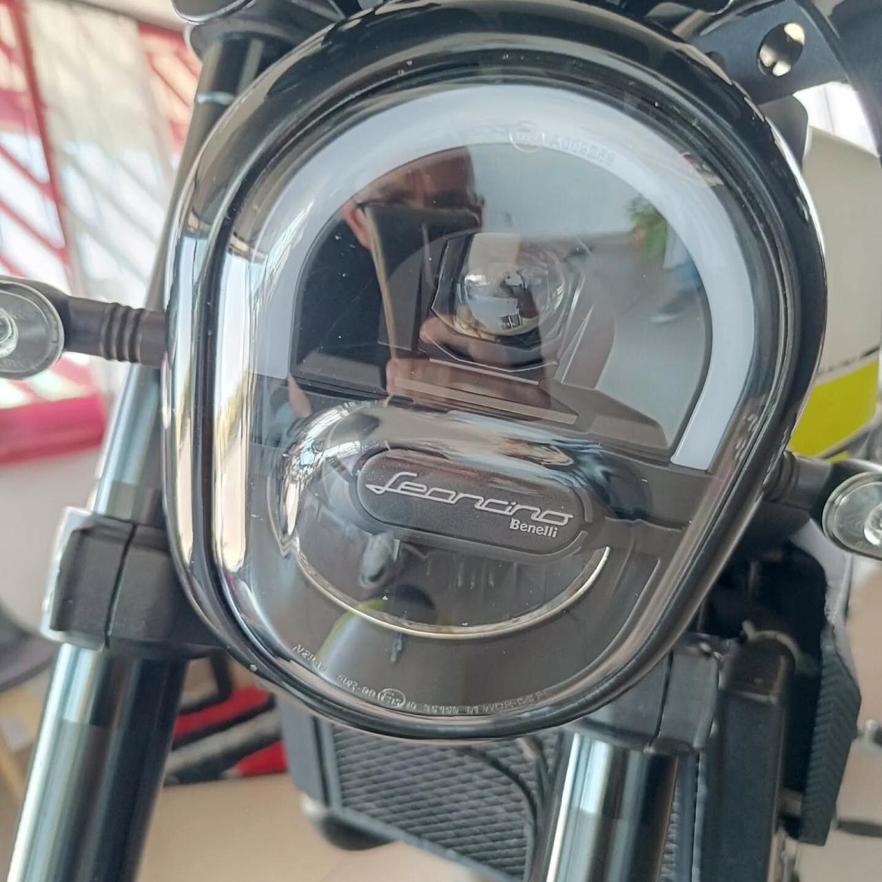 Benelli Leoncino 250 SOLI 1.990€