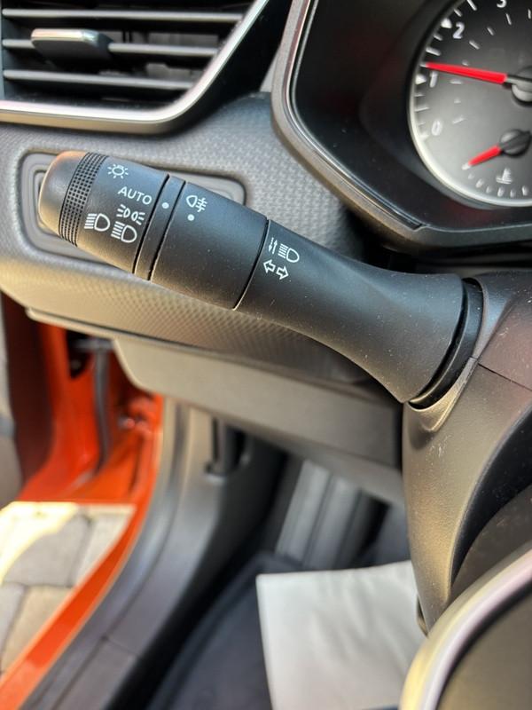 Renault Clio 5 Porte Clio 1.0 sce Zen 65cv my21 LED-APP CONNECT-15"