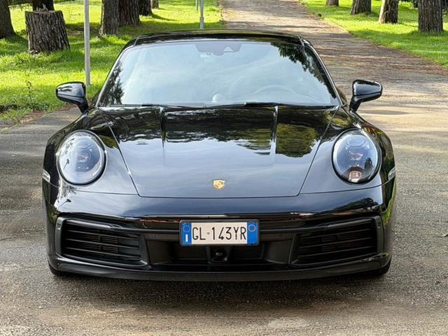 PORSCHE 992 Carrera 4S