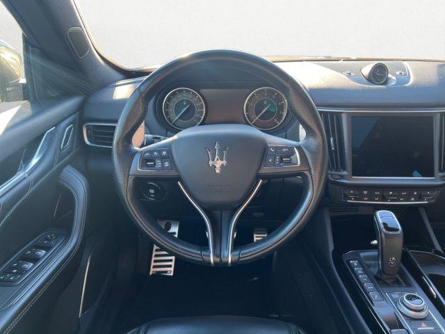 MASERATI Levante 3.0 4WD 430CV Gransport