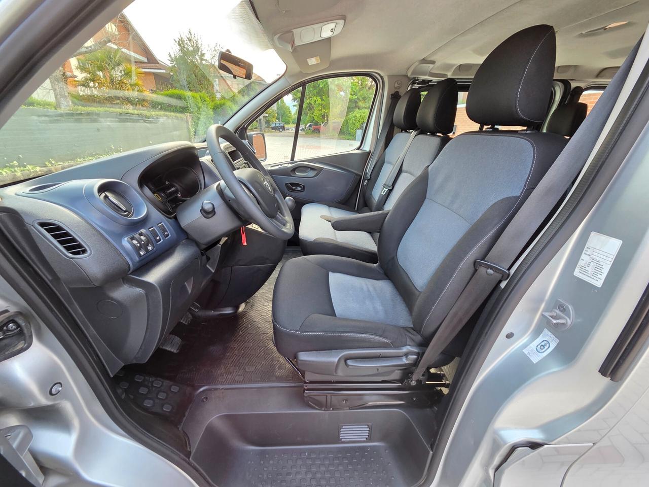 Opel Vivaro 27 1.6 BiTurbo S&S EcoFLEX PC-TN Combi