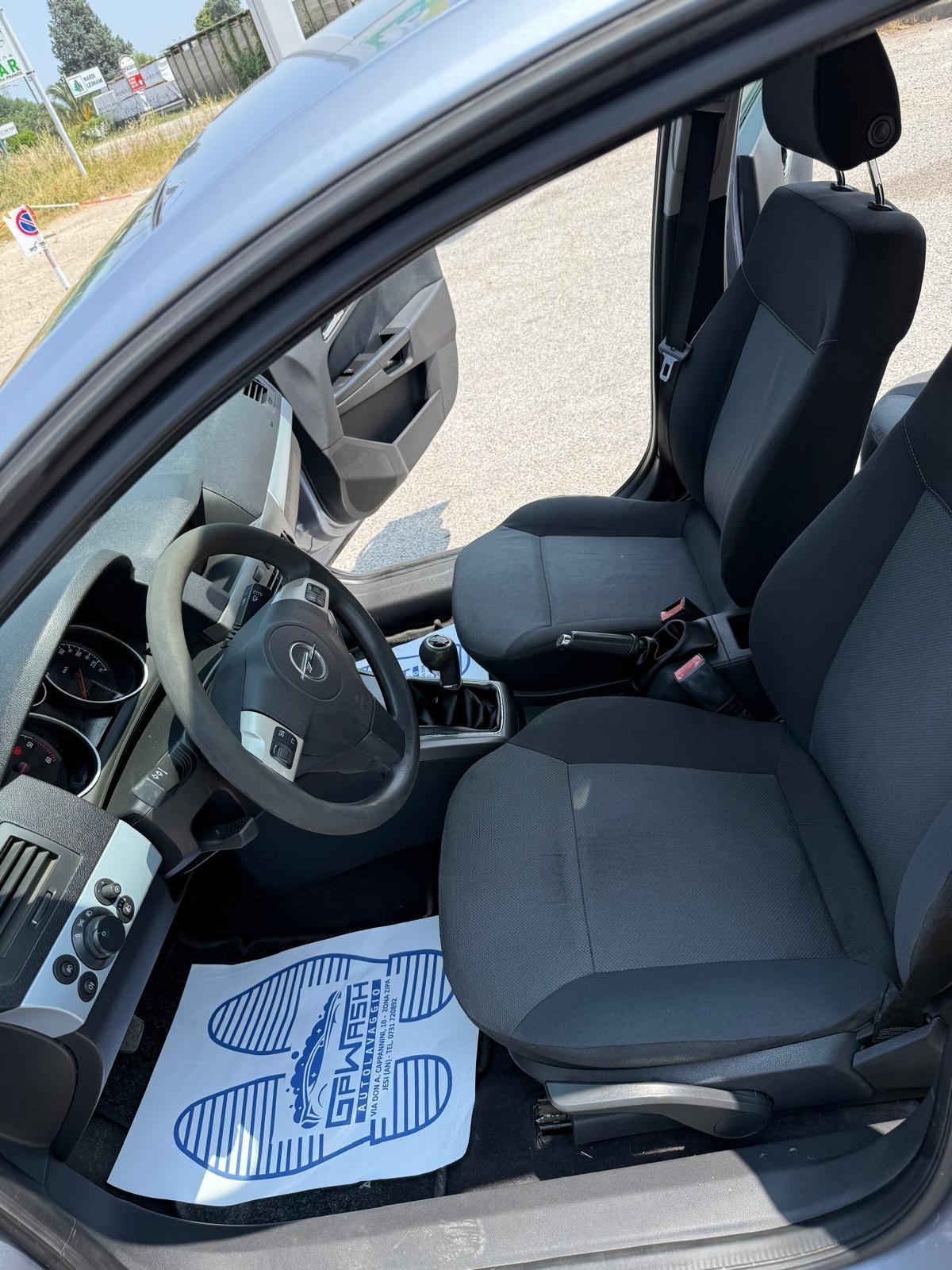 Opel Astra 1.7 CDTI 101CV Ok neopatentati