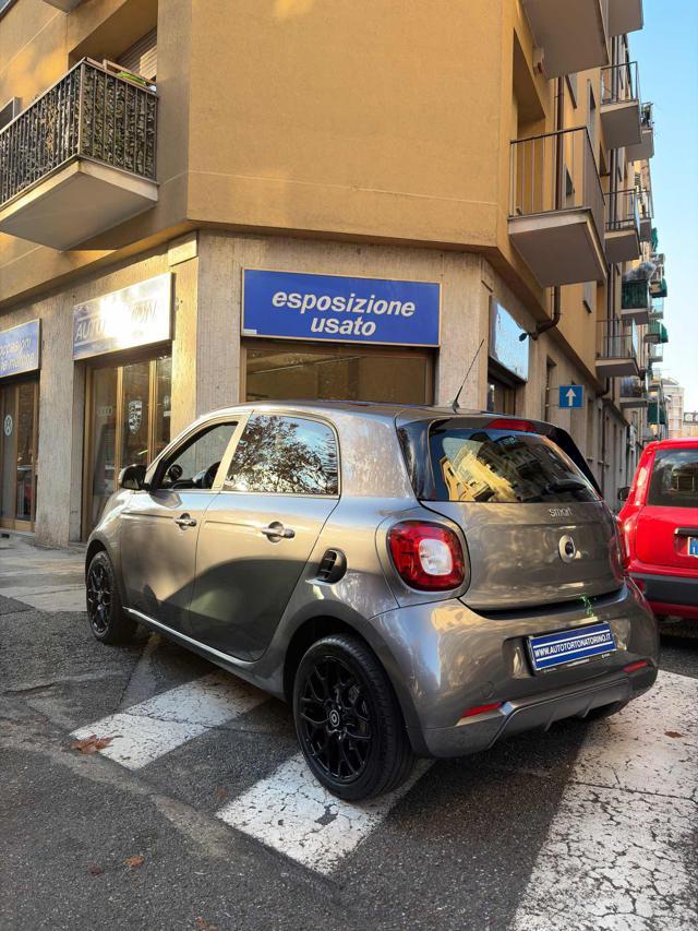 SMART ForFour 70 1.0 Passion AUTOMATICA/TETTO PANORAMICO