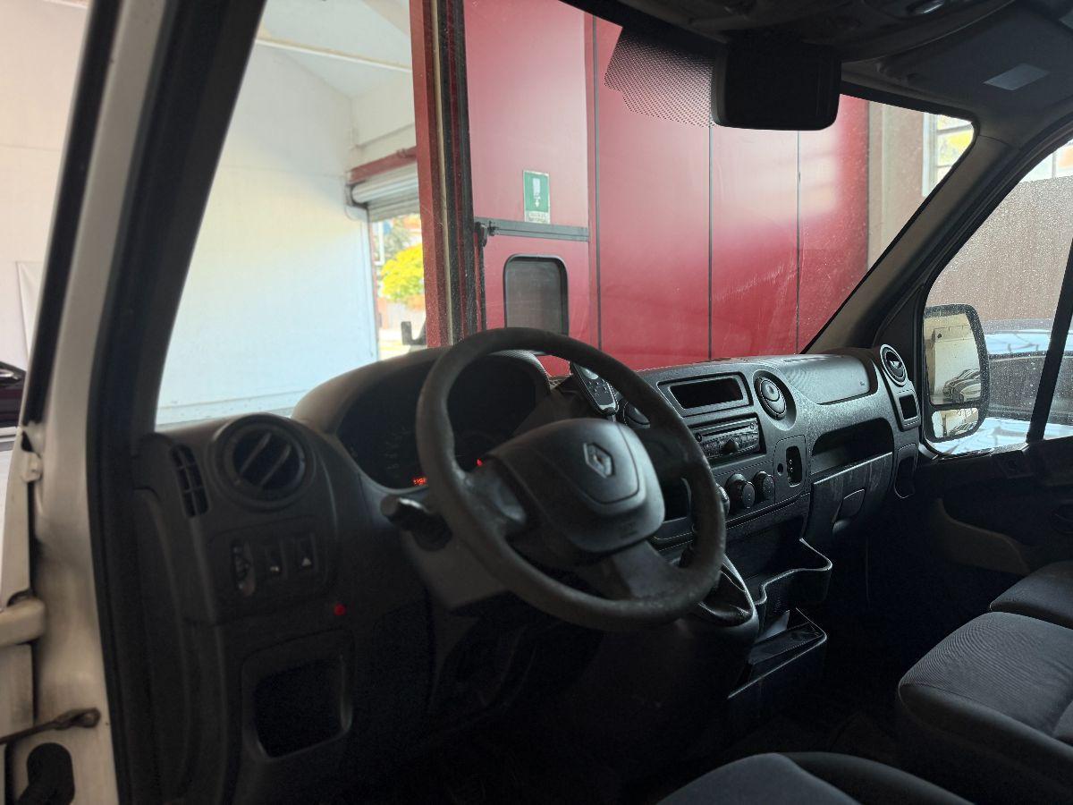 RENAULT MASTER
