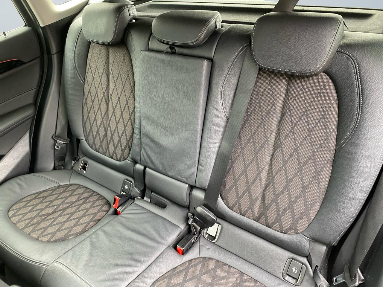 BMW X1 F48 2019 - X1 sdrive18i xLine Plus 136cv auto