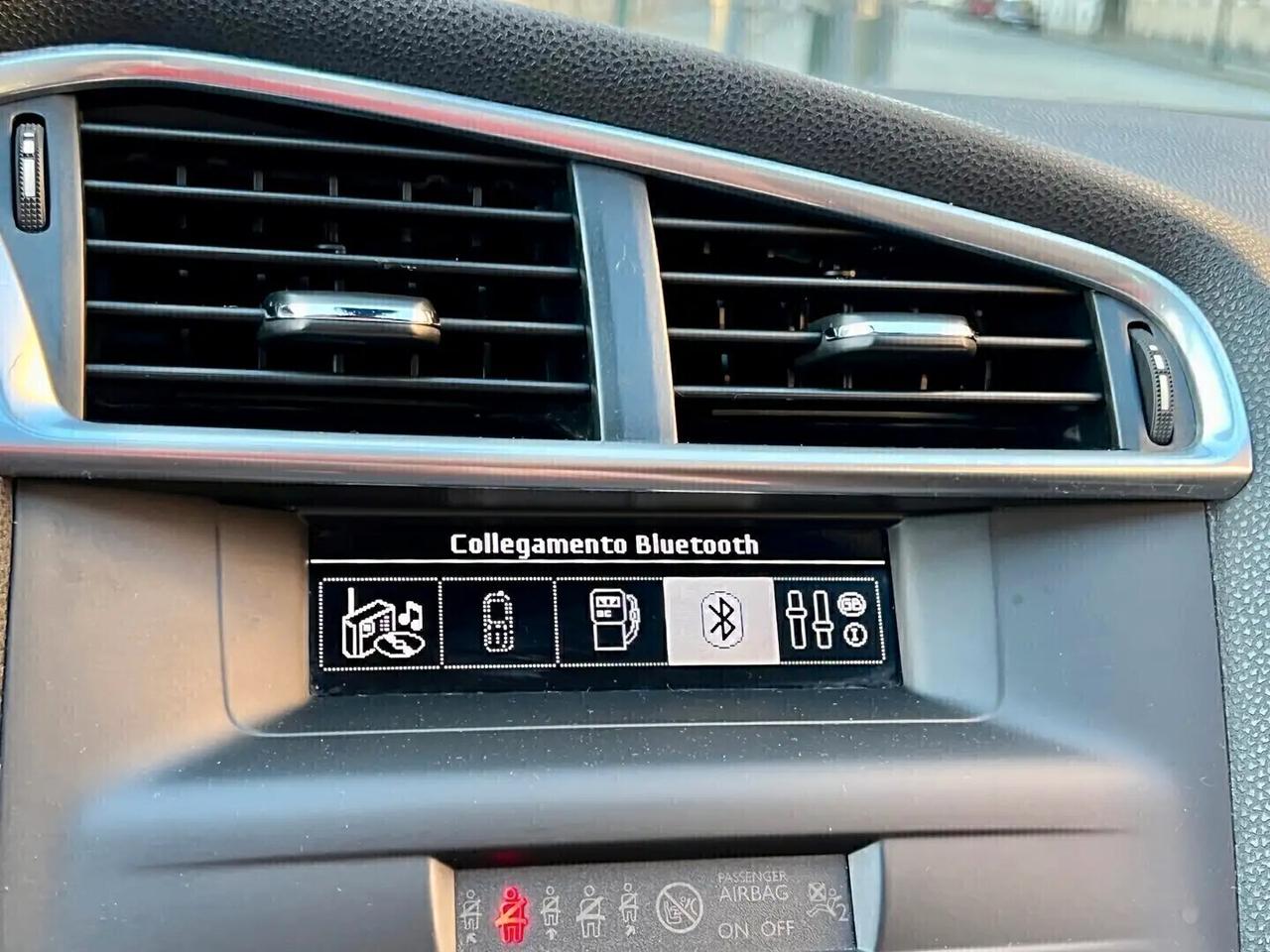 DS Automobiles DS 4 1.6 VTi Benz 120cv So Chic