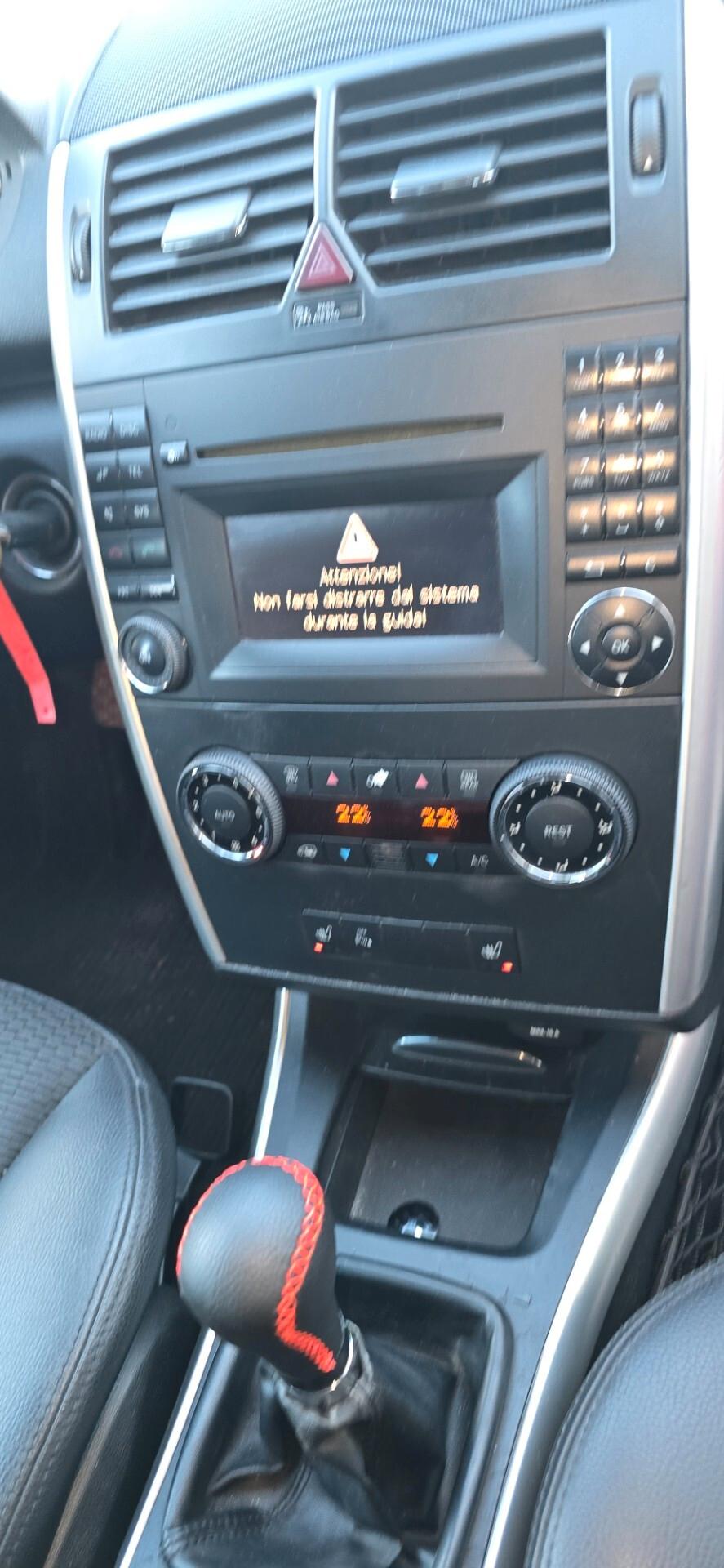 Mercedes-benz A 180 160 CDI BlueEFFICIENCY Executive