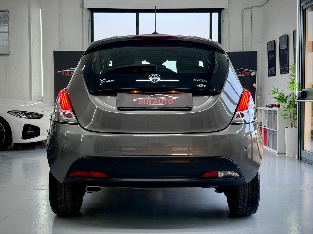Lancia Ypsilon 1.0 FireFly 5 porte S&S Hybrid Gold