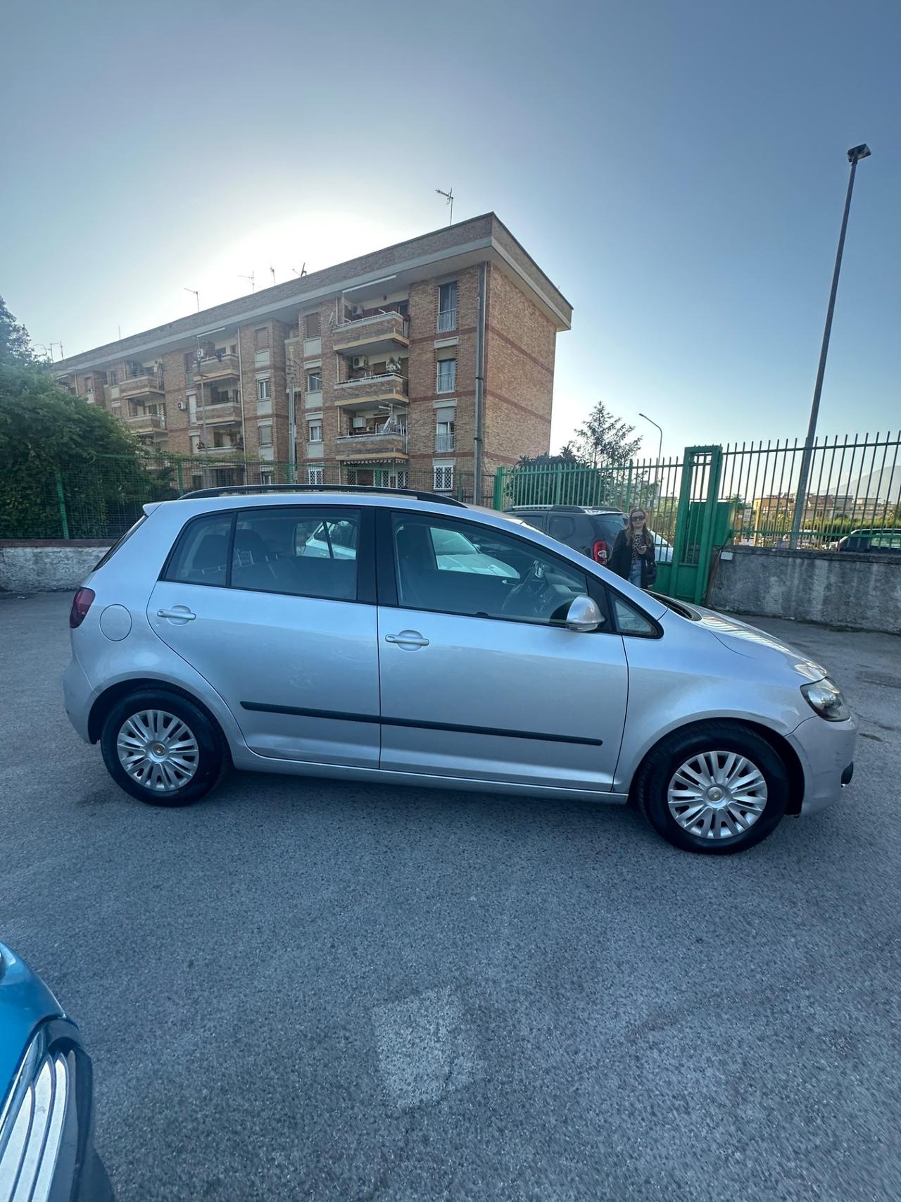 Volkswagen Golf Plus 1.6 TDI DPF Comfortline
