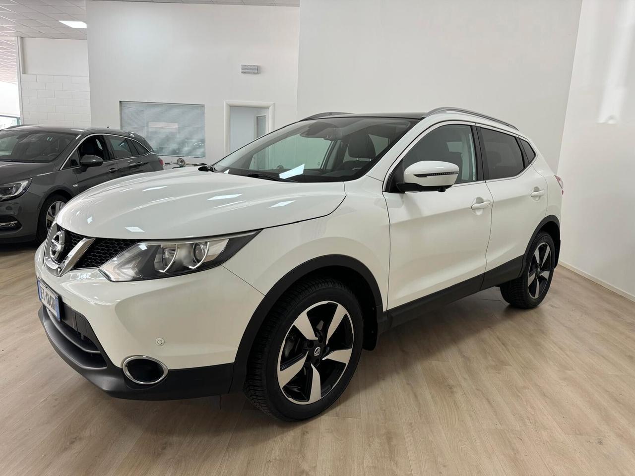 Nissan Qashqai 1.5 dCi 360