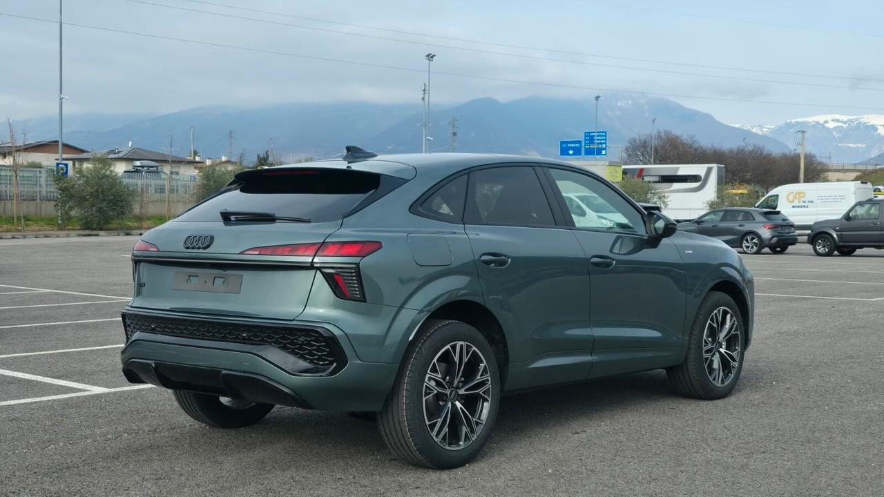 Audi Q3 SPB 35 TDI SLINE TETTO KM 0 2026