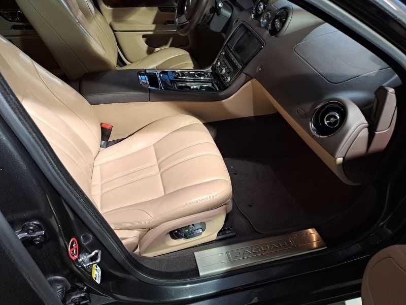 Jaguar Xj 3.0d V6 Portfolio auto my13