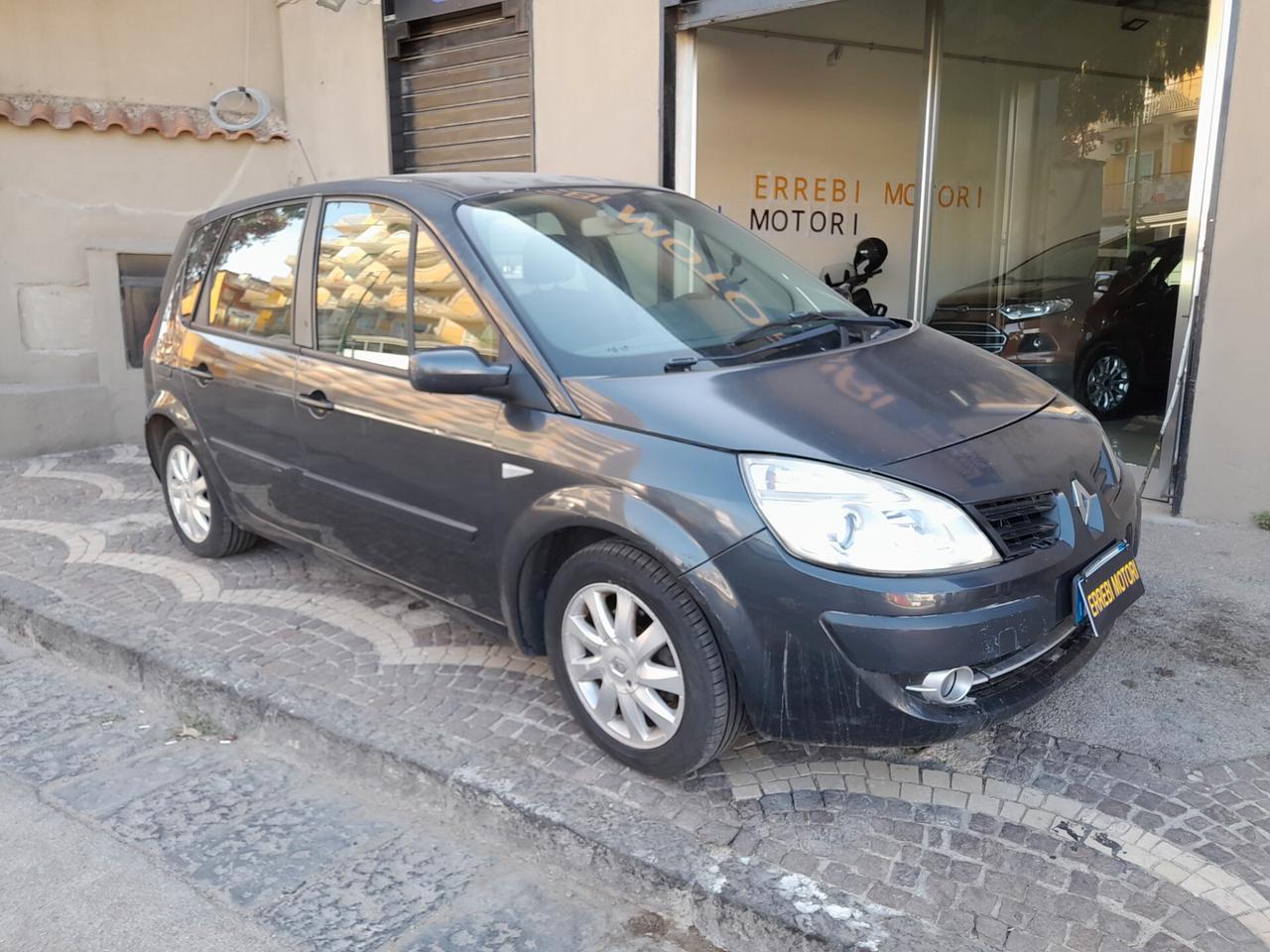 Renault Scenic Scénic 1.5 dCi/105CV Dynamique