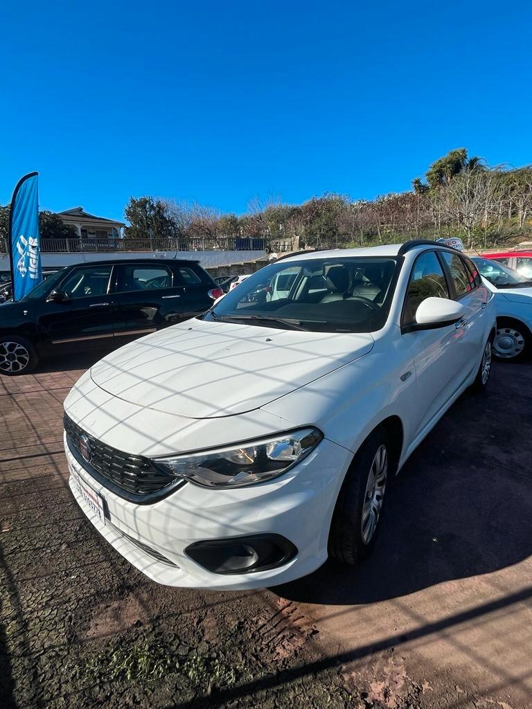 Fiat Tipo 1.6 Mjt S&S DCT SW Lounge