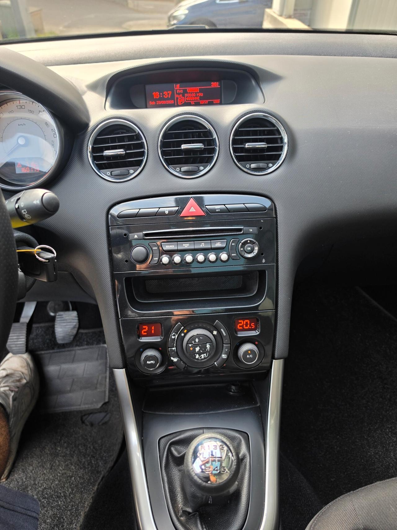 Peugeot 308 1.6 8V e-HDi 112CV Stop&Start 5p. Sport
