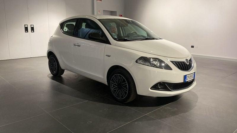 Lancia Ypsilon 1.0 FireFly 5 porte S&S Hybryd Gold