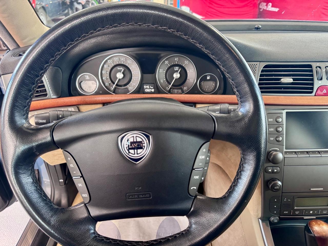 Lancia Thesis 2.0 turbo 20V Executive