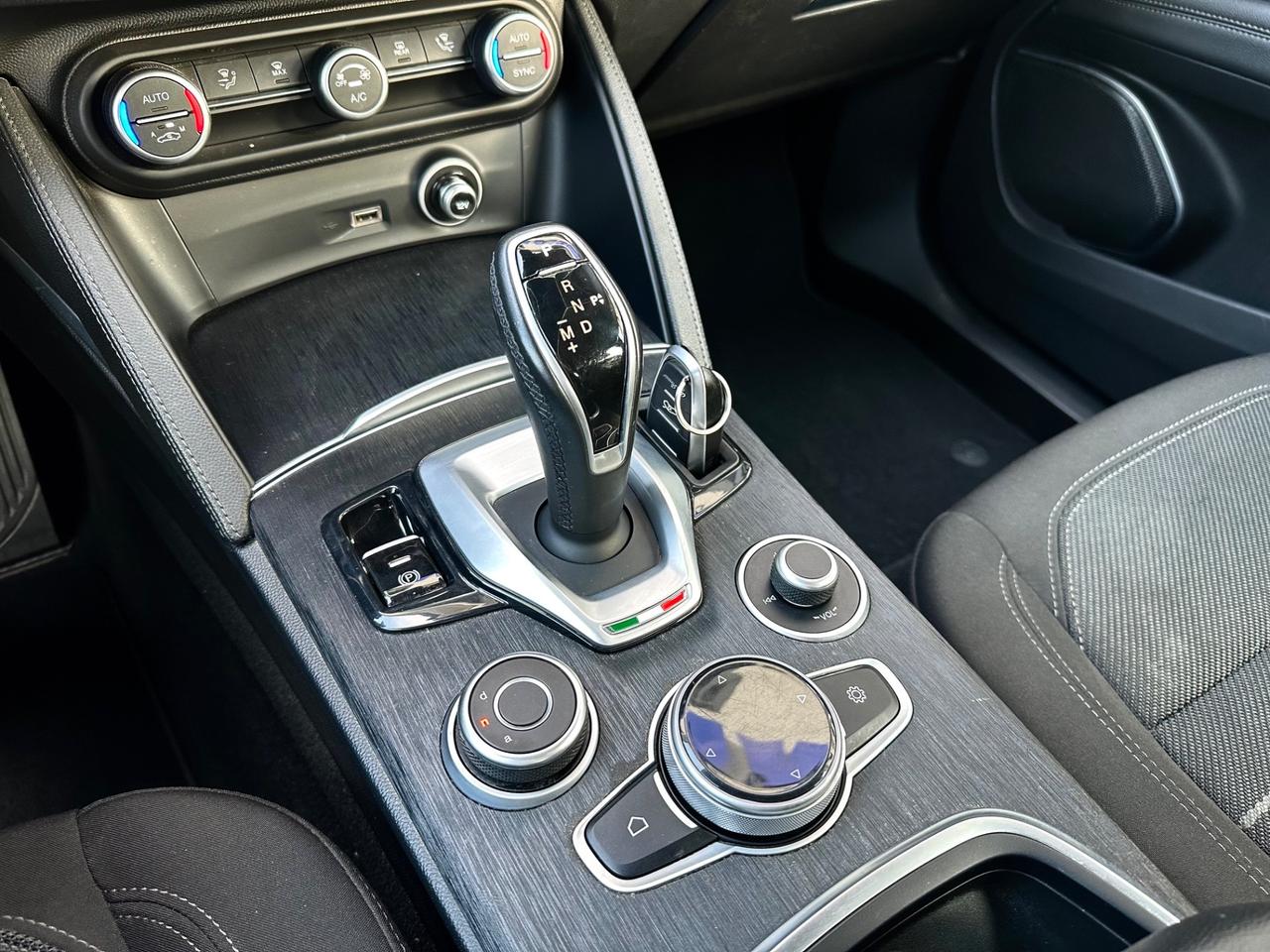Alfa Romeo Stelvio 2.2 t Business 160cv Autocarro N1 *NO VINCOLI*