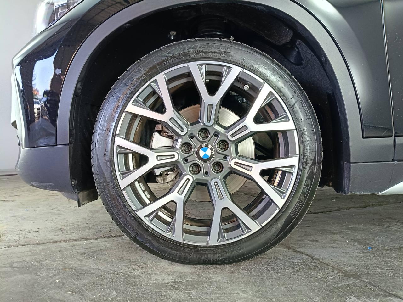 BMW X1 F48 2019 - X1 sdrive18d xLine