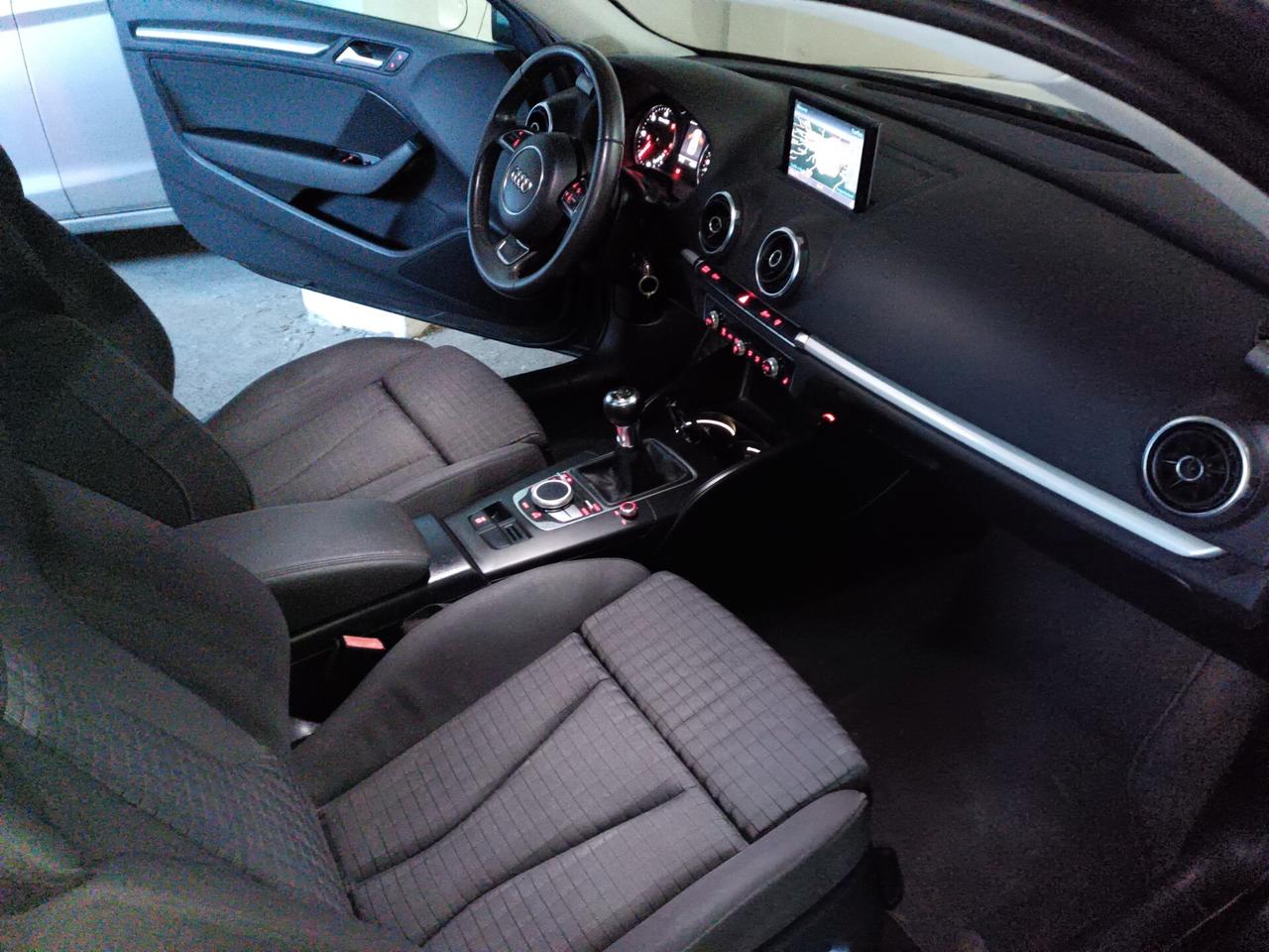 Audi A3 1.6 TDI clean diesel Ambition