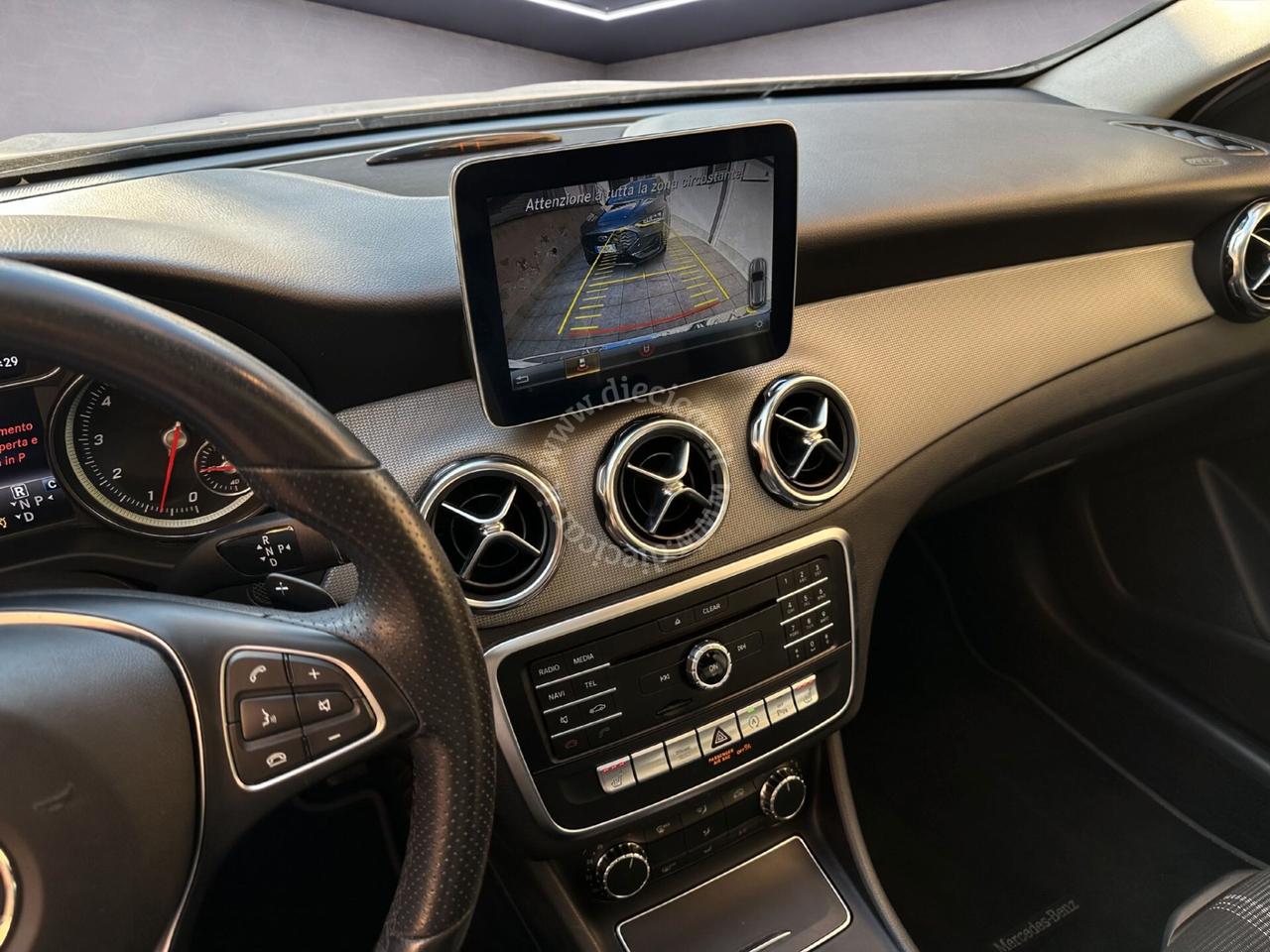 Mercedes-benz GLA 180 Sport AUTOMATICA TETTO PANO LED 19