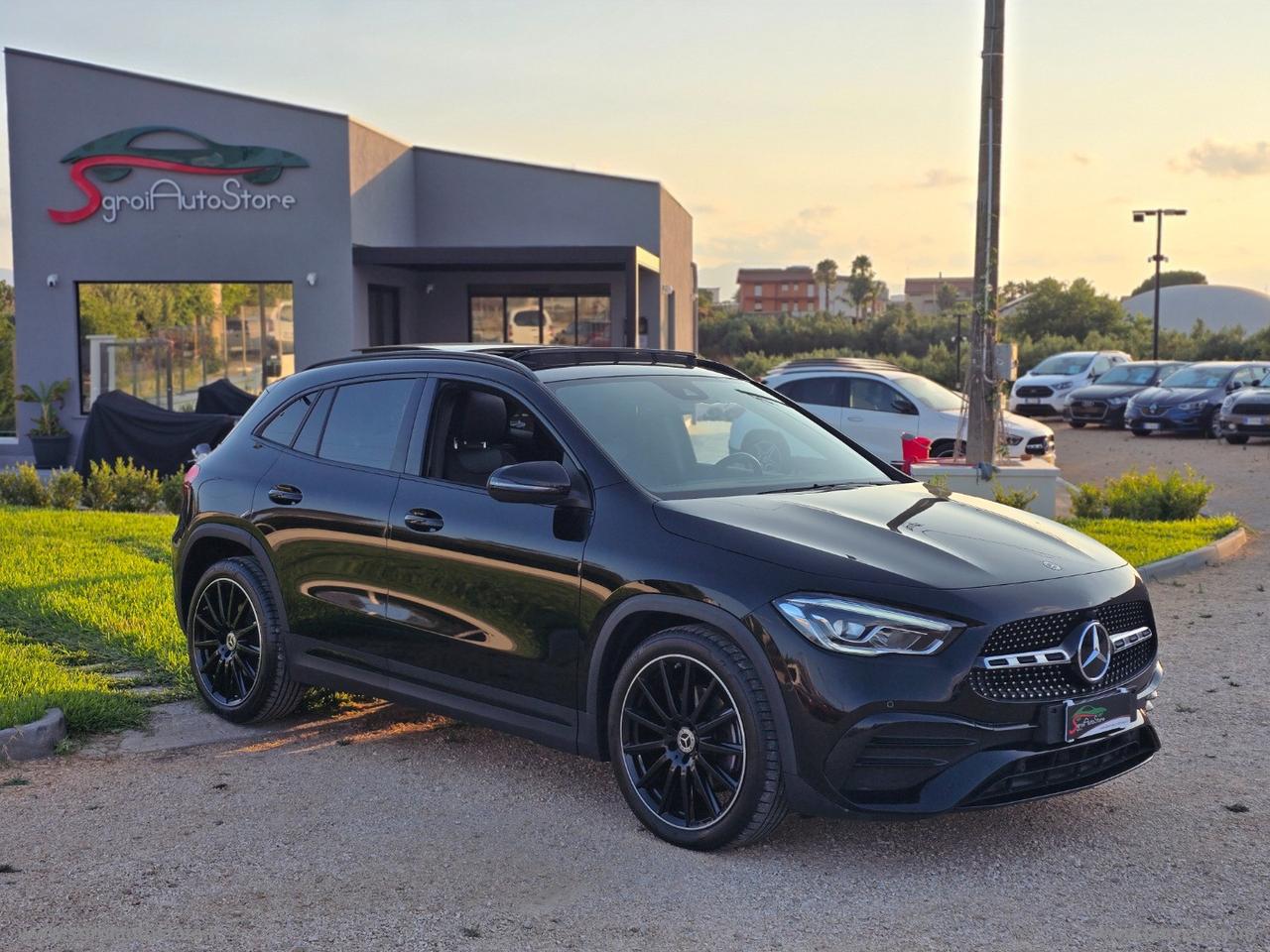 MERCEDES-BENZ GLA 220 d Automatic AMG Premium TETTUCCIO