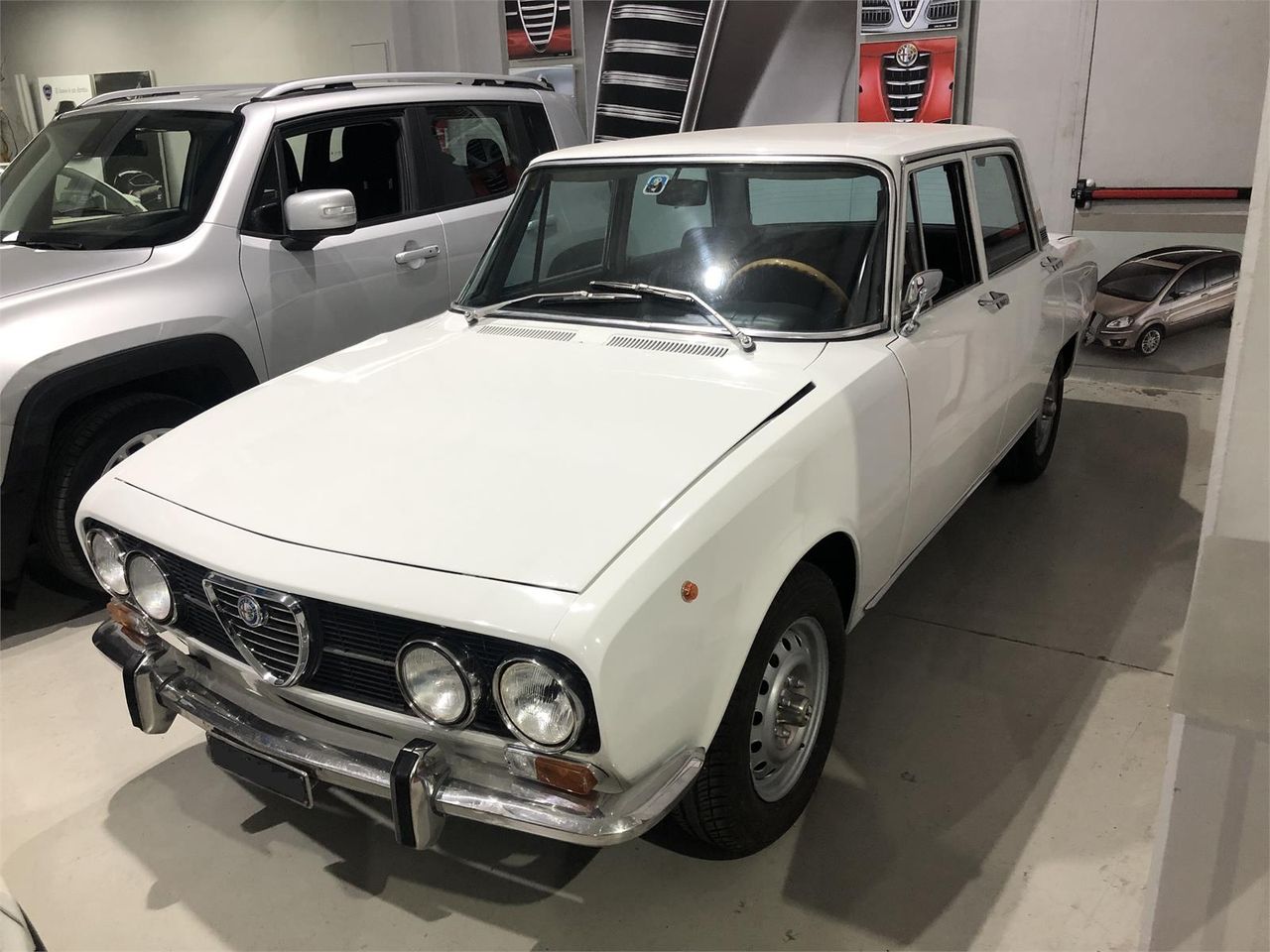 Alfa Romeo 2000 2.0 BZ 131 CV