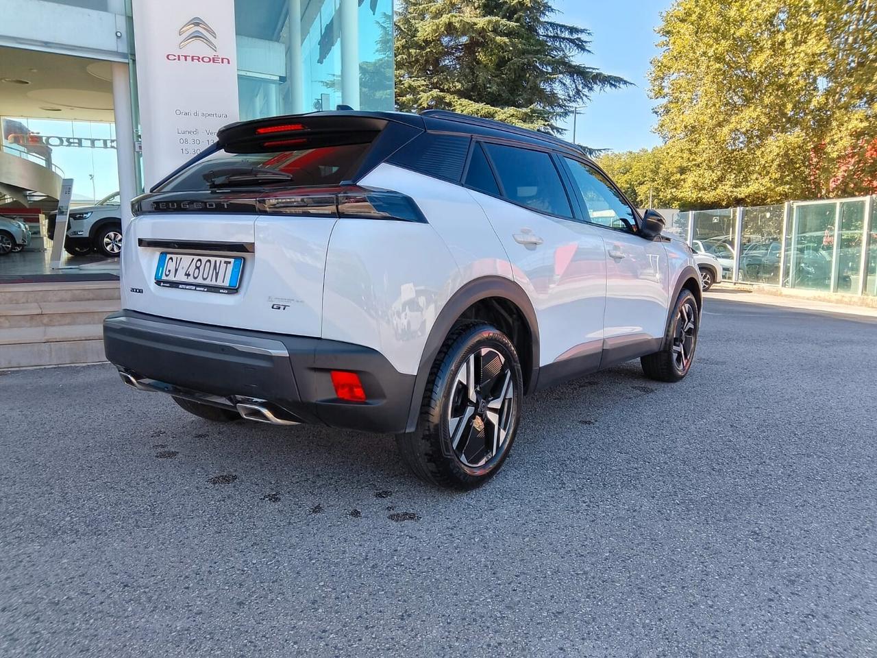 Peugeot 2008 PureTech 130 S&S EAT8 GT