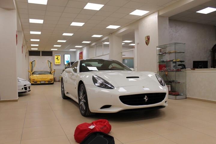 Ferrari California DCT PERMUTE AUTO MOTO E GOMMONI!!!