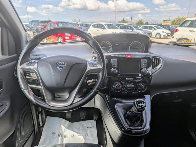 LANCIA Ypsilon 1.2 69 CV 5 porte Gold 5 P.ti