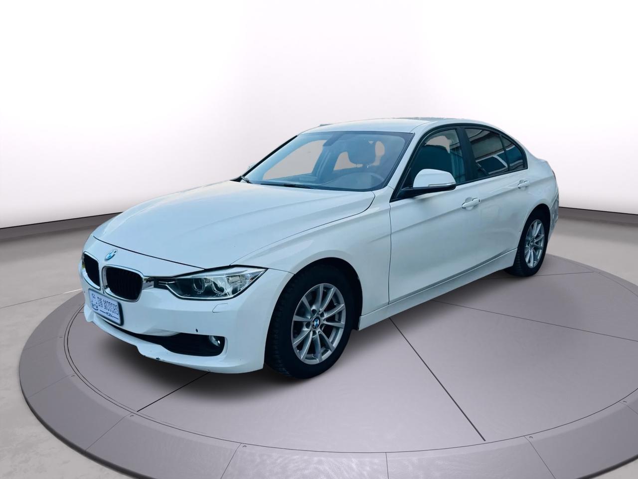 Bmw 318d 2.0 tdi 143cv anno 2013 cambio automatico