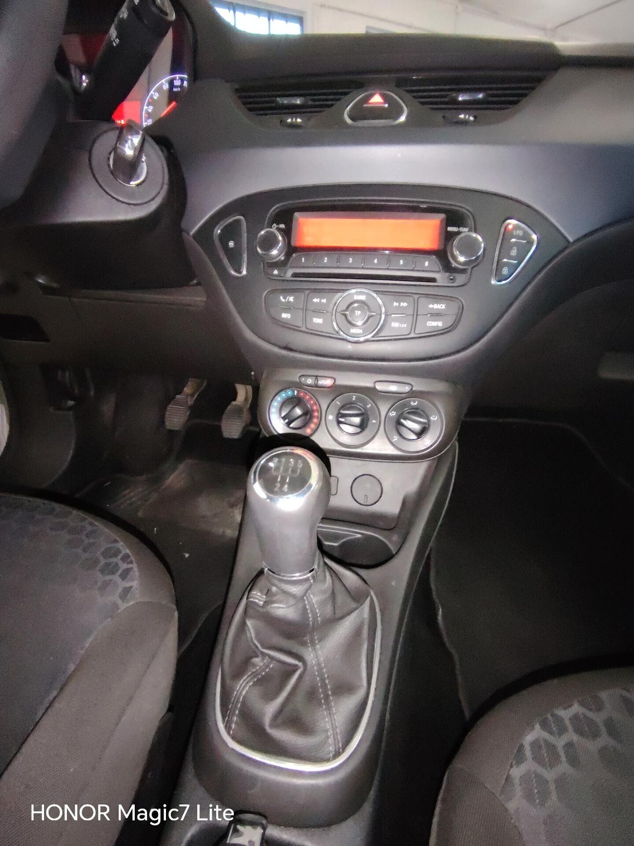 Opel Corsa 1.4 90CV GPL Tech 5 porte Advance