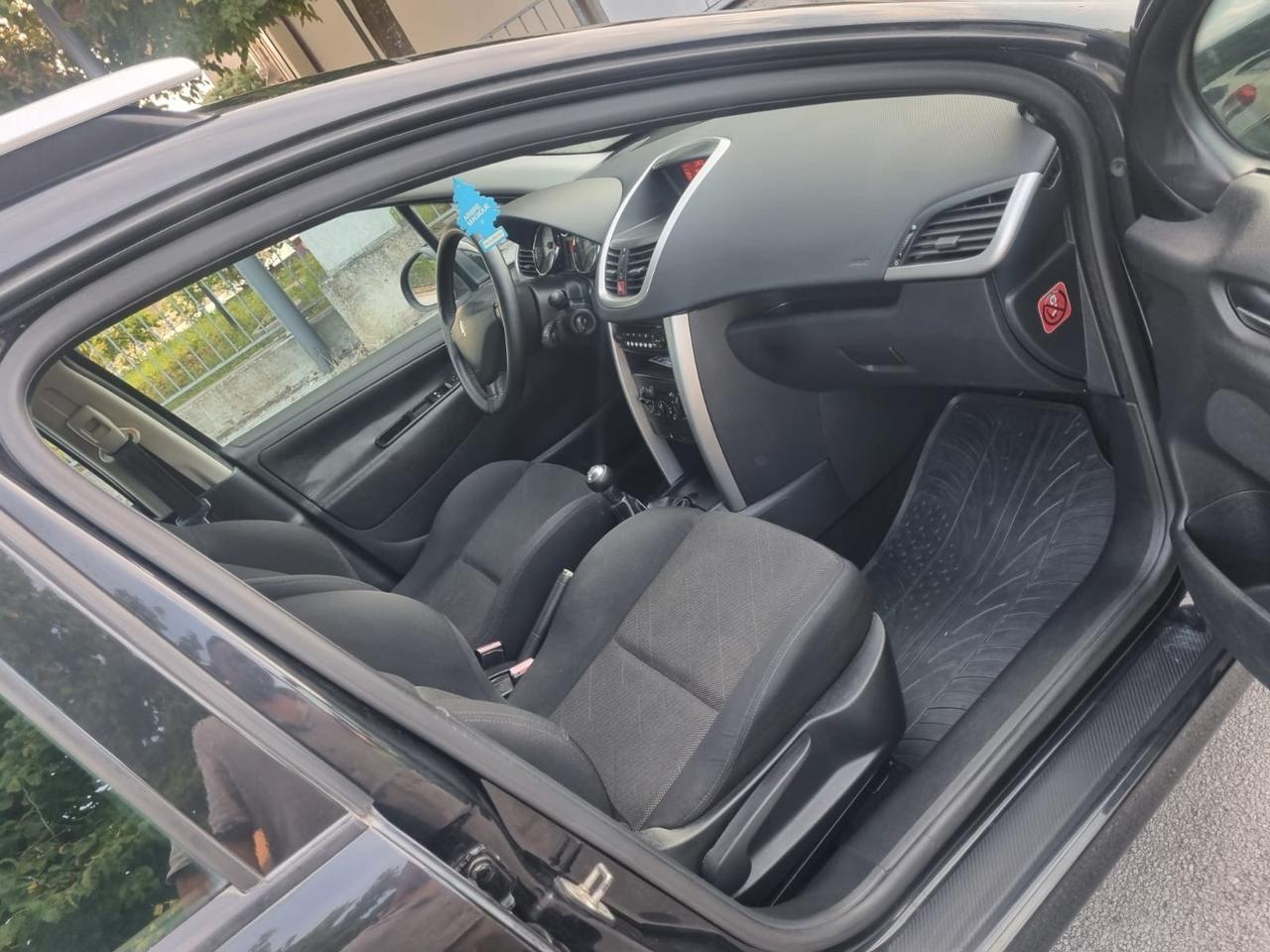Peugeot 207 1.4 VTi 95CV SW XS Ciel