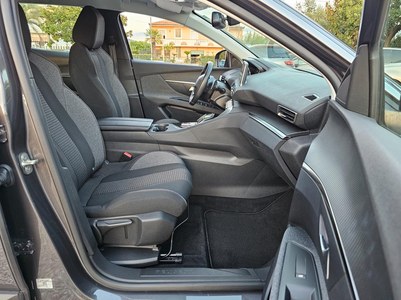 Peugeot 3008 BlueHDi 130 S&S EAT8 Allure Pack