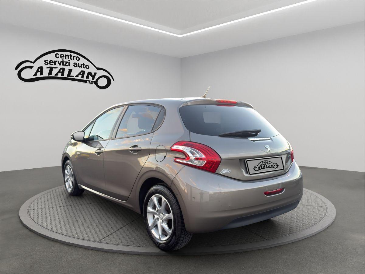 PEUGEOT - 208 - 1.4 HDi 68 CV 5p. Allure