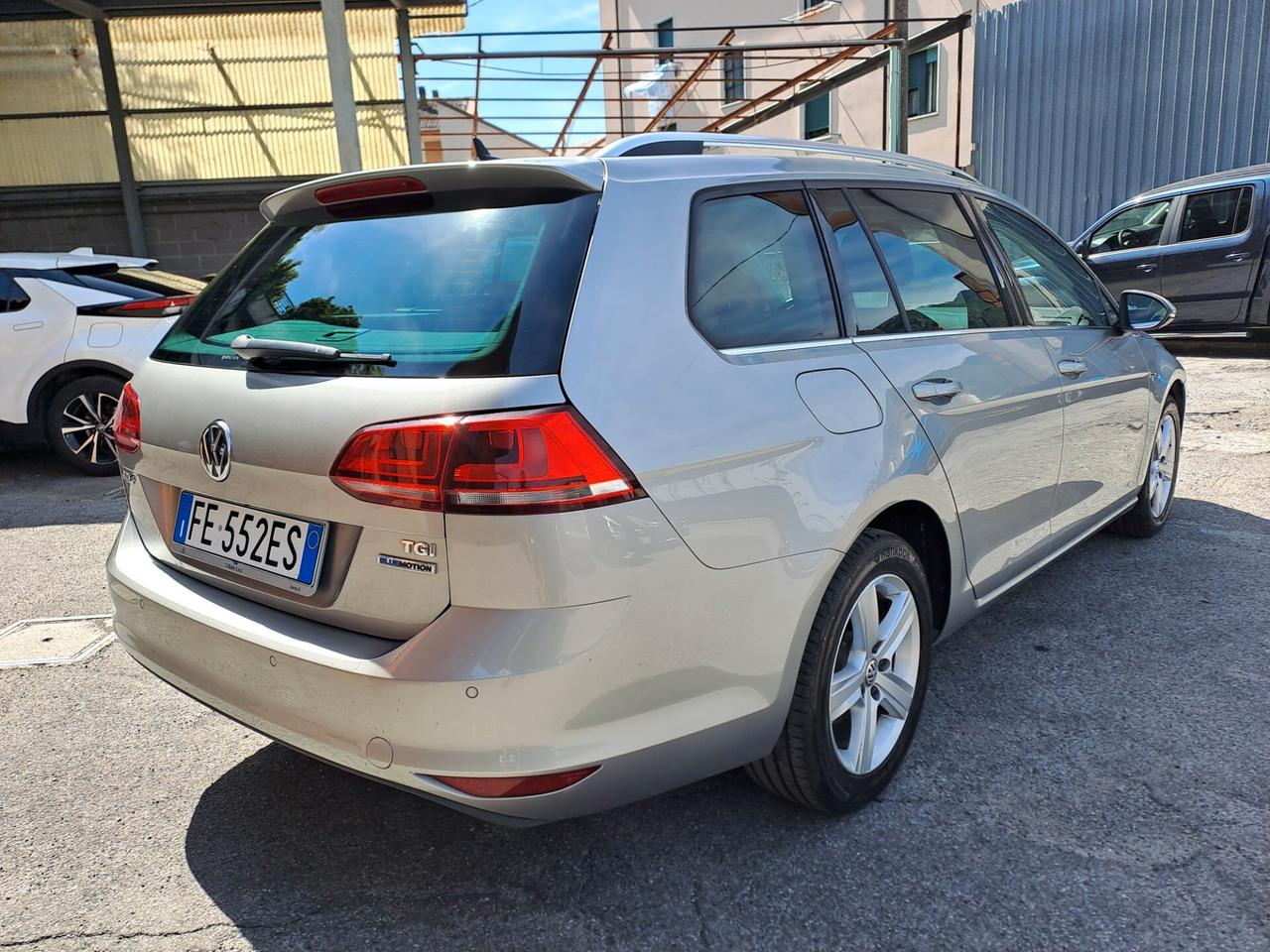 VW GOLF 1.4 TGI METANO VARIANT *GANCIO TRAINO*