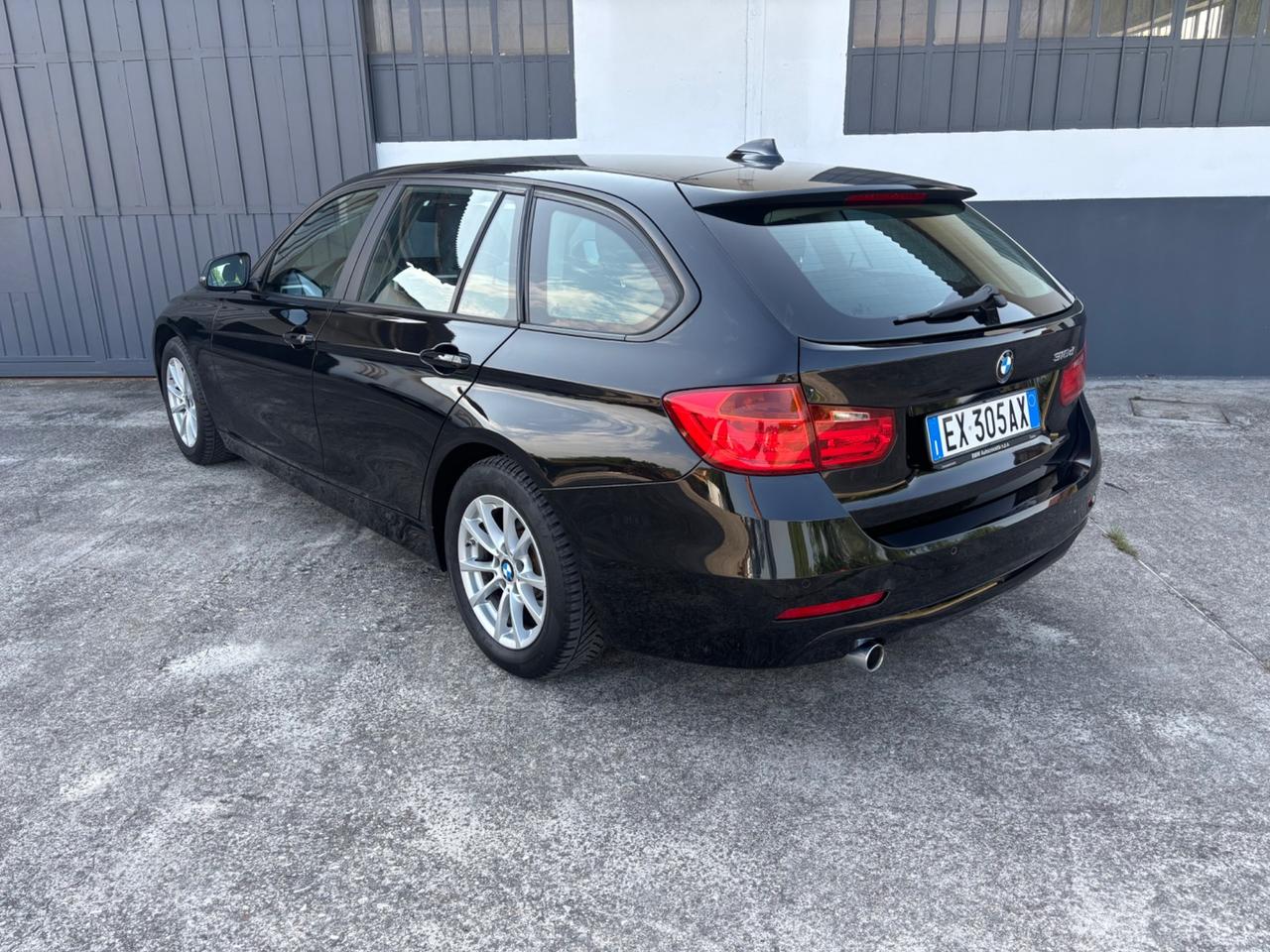 Bmw serie 3. 316d. 2.0d. Garanzia 12 mesi.