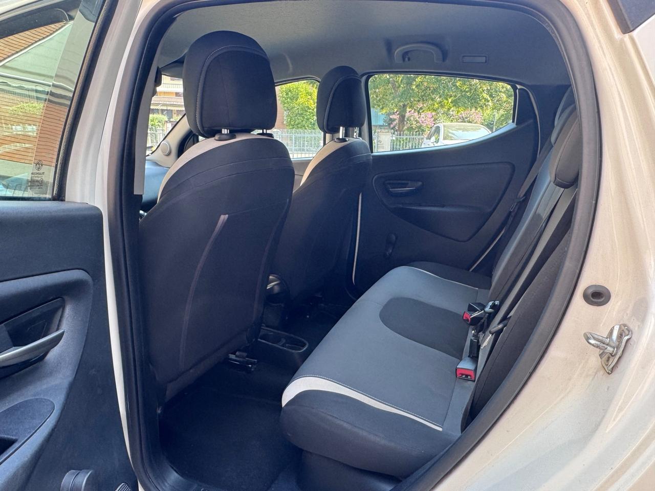 Lancia Ypsilon 1.2 69 CV 5 porte GPL Ecochic Gold